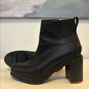 Sorel Blake Block-Heel Leather Chelsea Boots